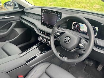 Used Skoda Superb 2024 for sale - 76261052: Photo 4