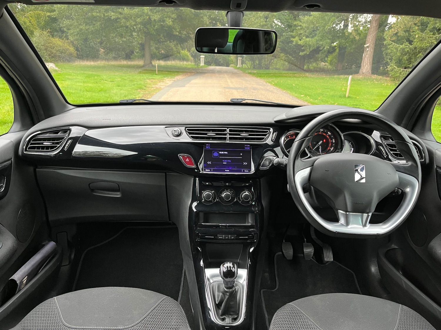 Used DS Automobiles DS 3 2015 for sale - 76077993: Photo 19