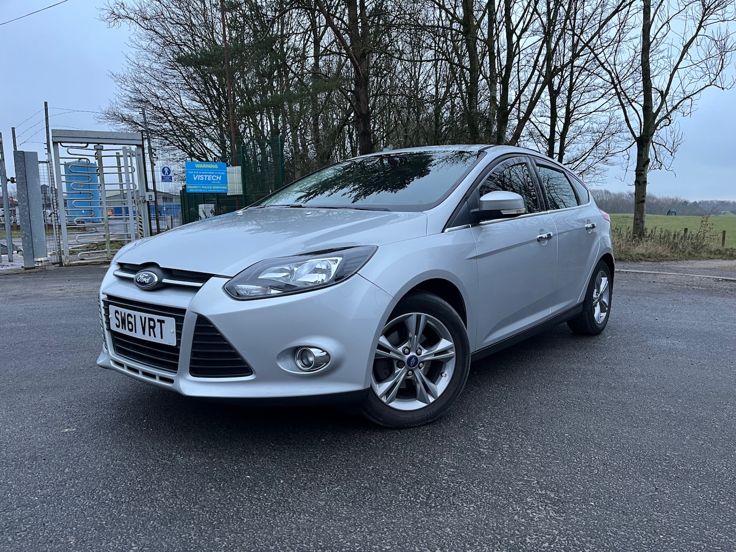 Used Ford Focus 2011 for sale - 76835001: Photo 11