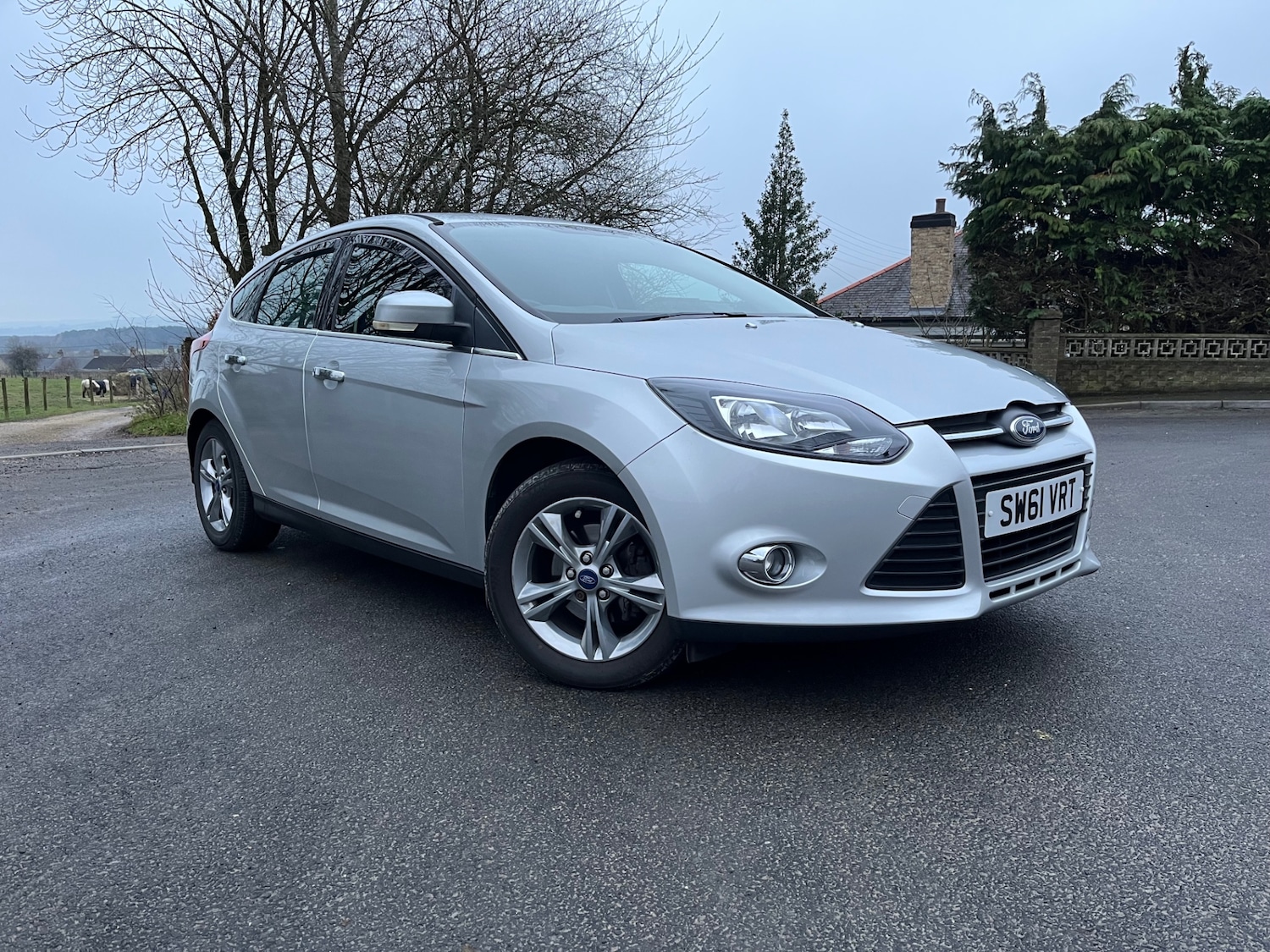 Used Ford Focus 2011 for sale - 76835001: Photo 2