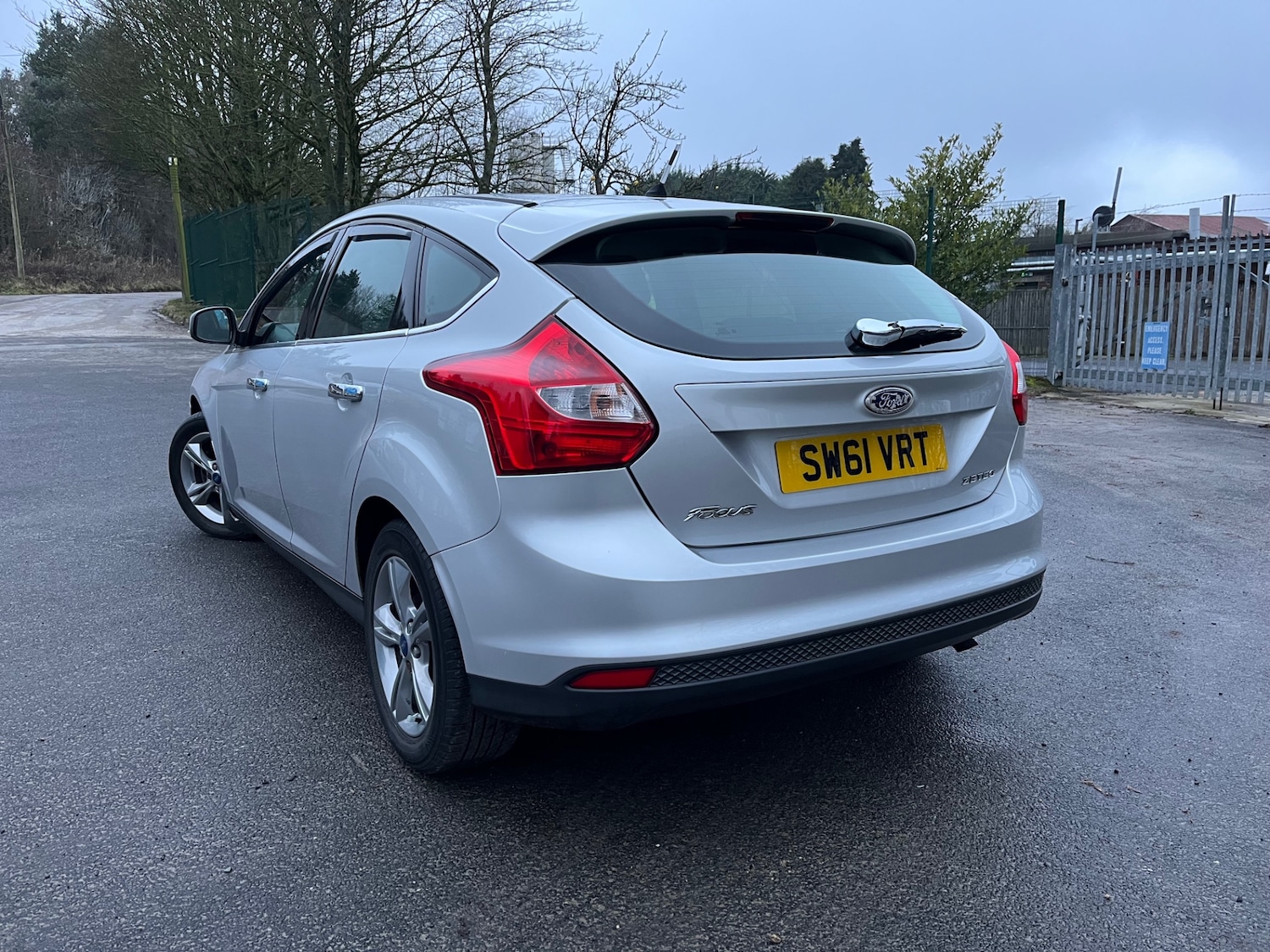 Used Ford Focus 2011 for sale - 76835001: Photo 7