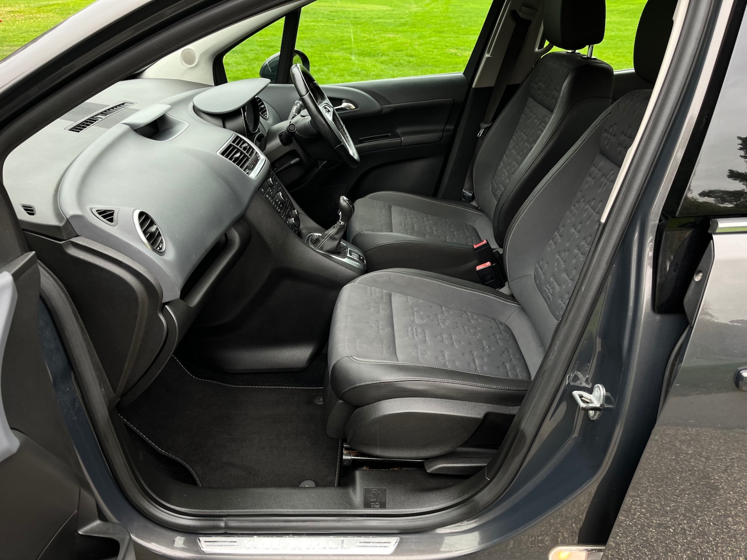 Used Vauxhall Meriva 2014 for sale - 76303595: Photo 15