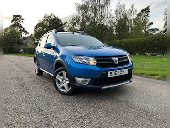 Used Dacia Sandero Stepway 2015 for sale - 75975720: Photo