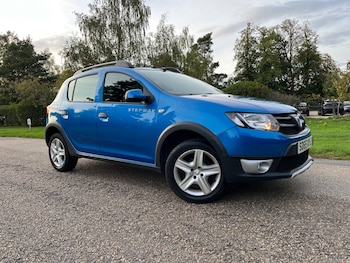 Used Dacia Sandero Stepway 2015 for sale - 75975720: Photo