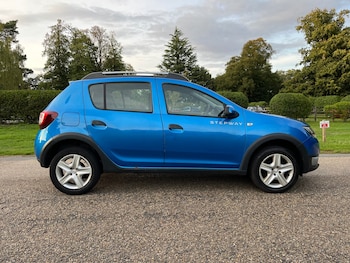 Used Dacia Sandero Stepway 2015 for sale - 75975720: Photo