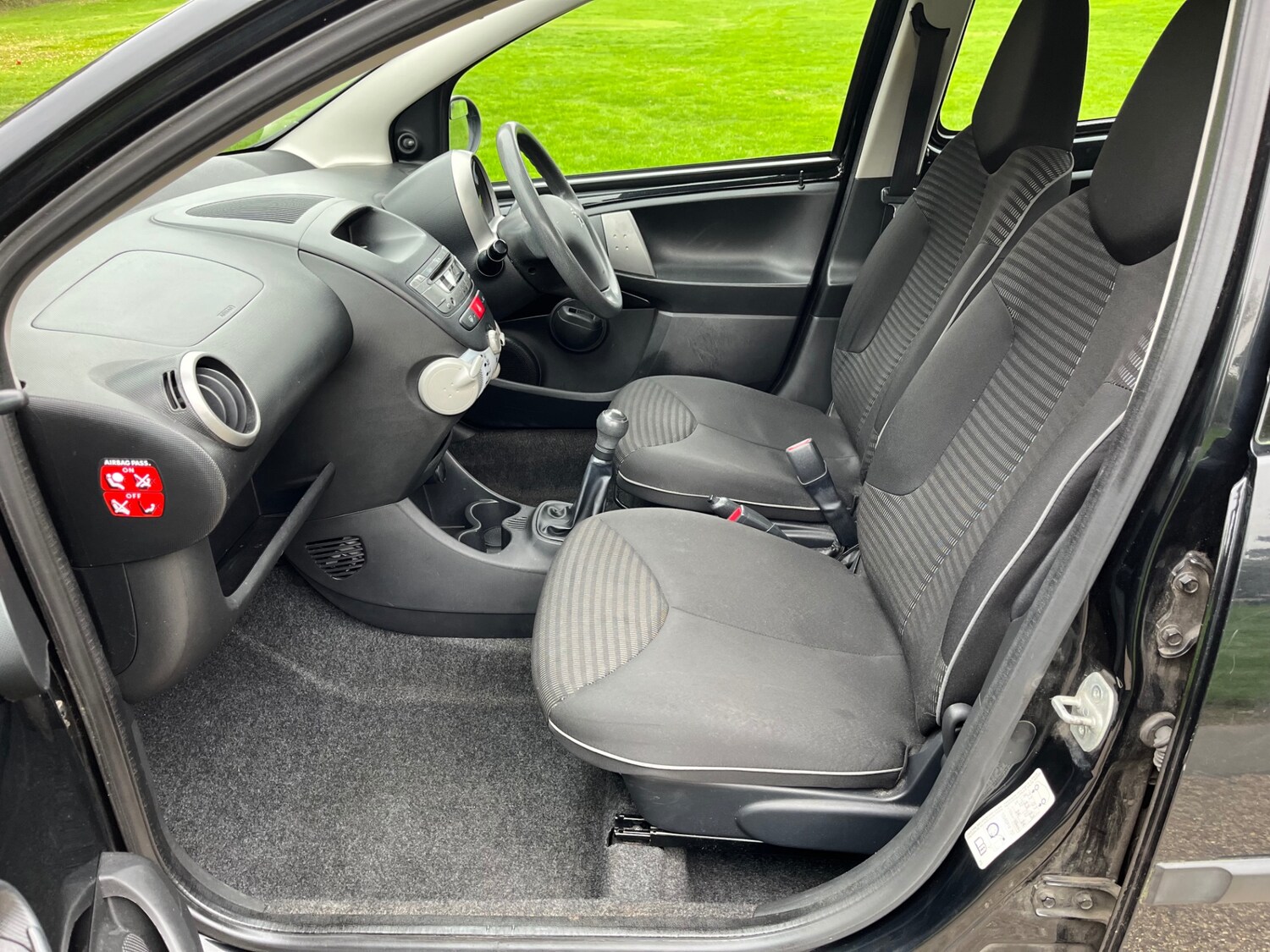 Used Peugeot 107 2013 for sale - 76304457: Photo 15