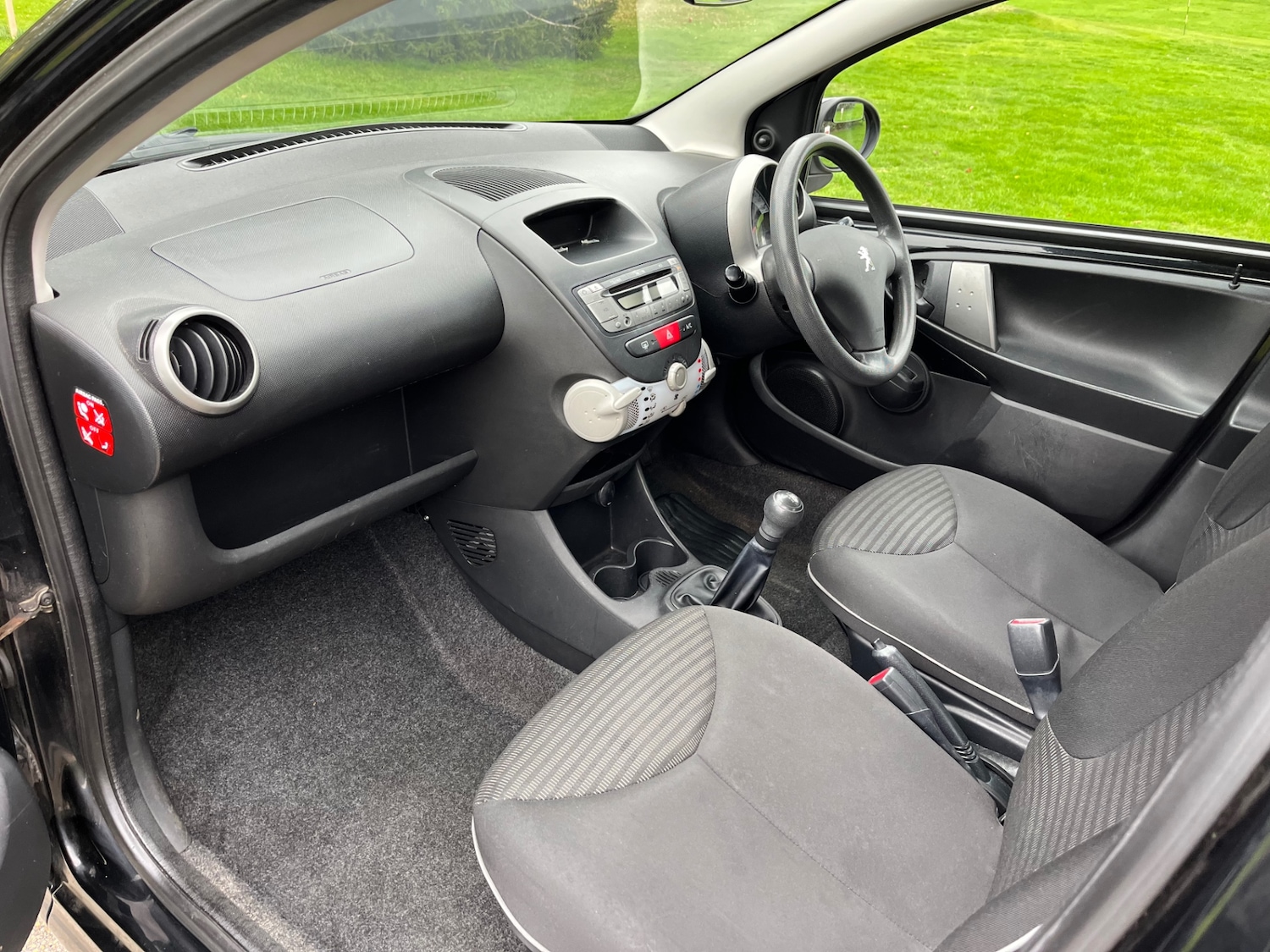 Used Peugeot 107 2013 for sale - 76304457: Photo 16