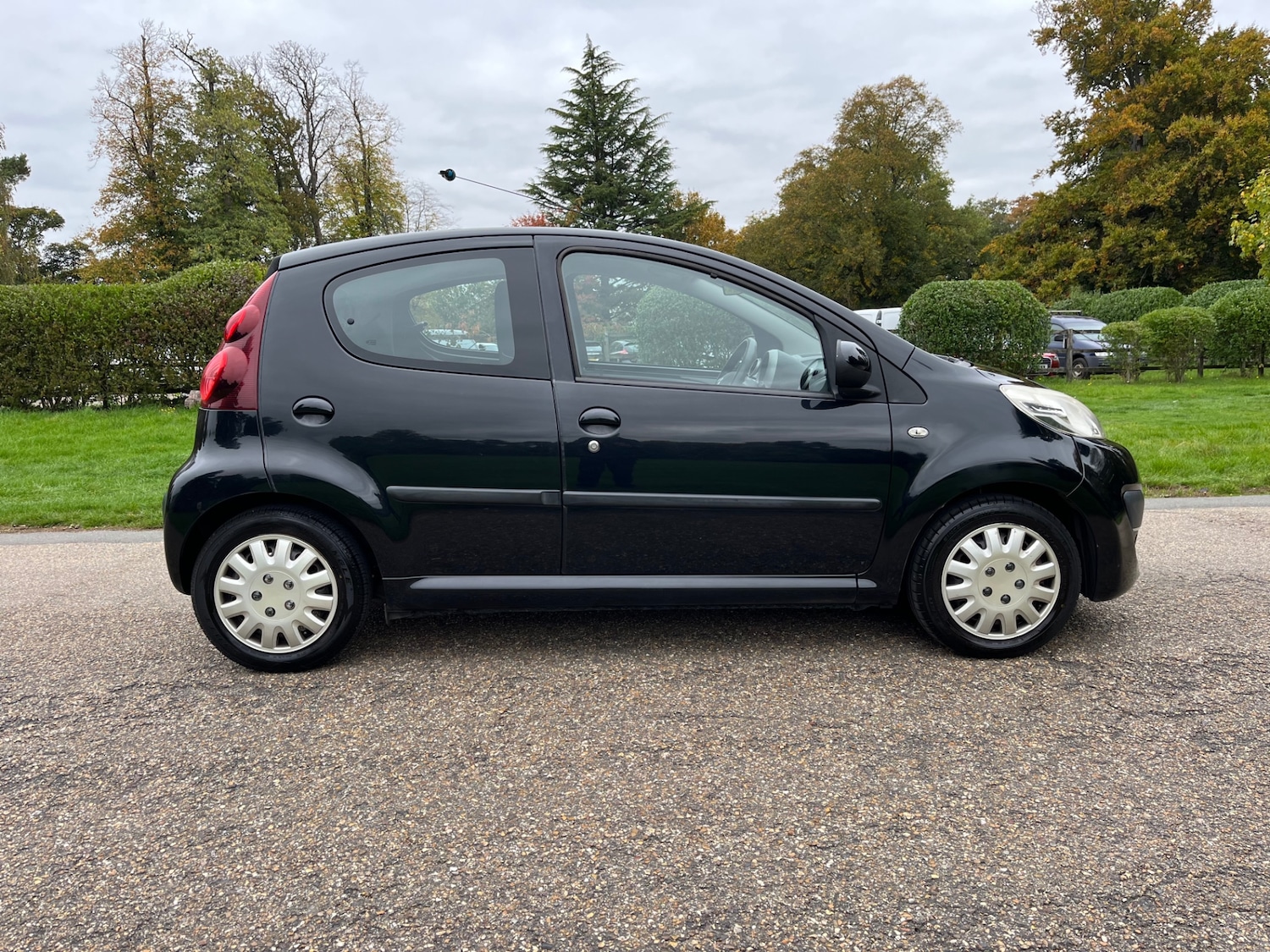 Used Peugeot 107 2013 for sale - 76304457: Photo 3
