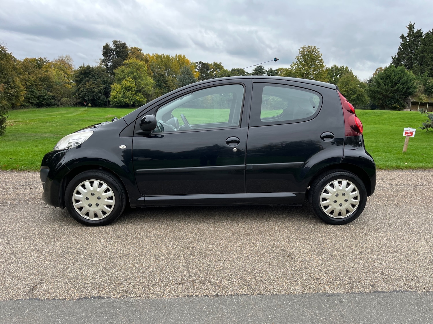 Used Peugeot 107 2013 for sale - 76304457: Photo 9