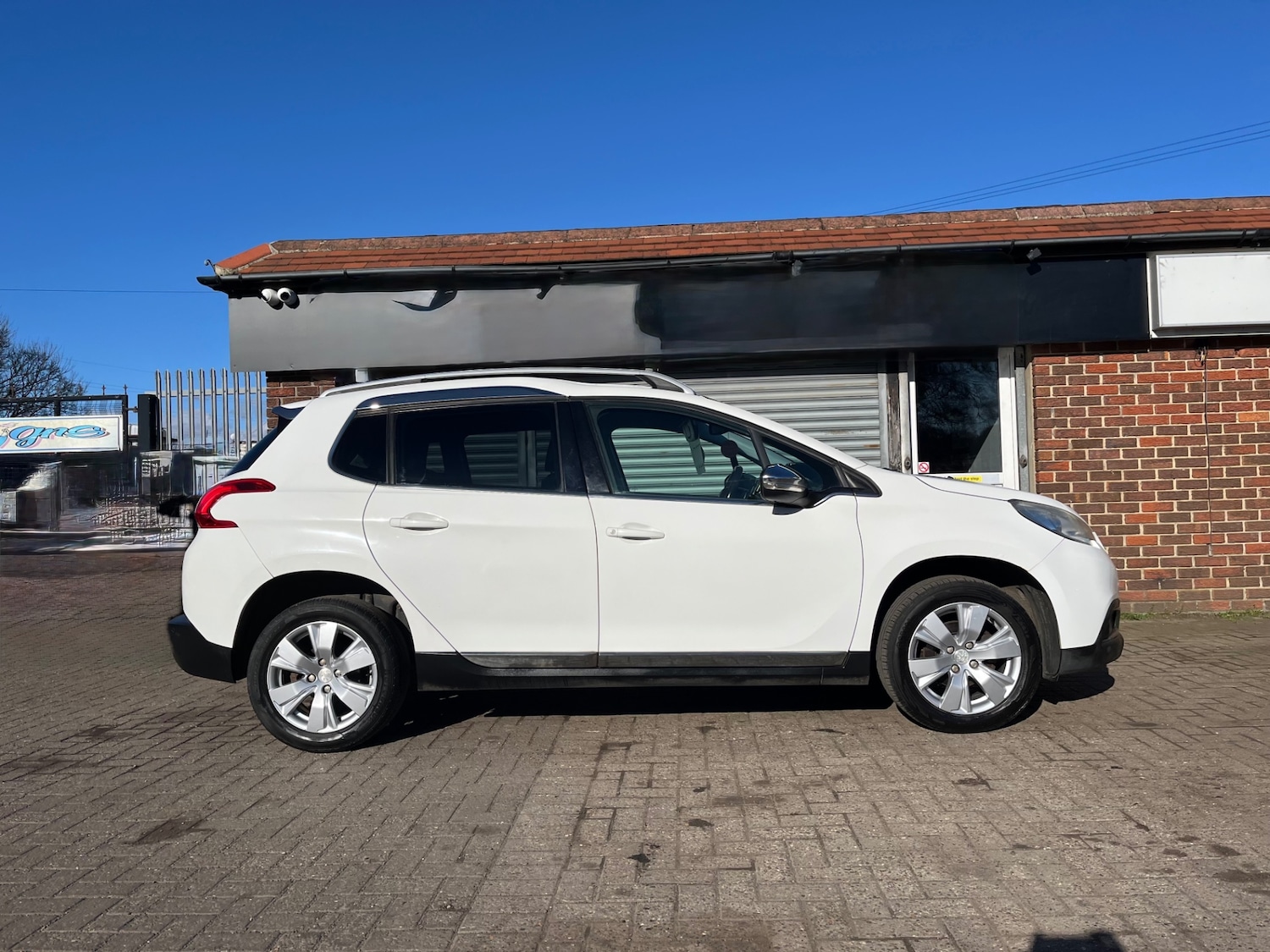 Used Peugeot 2008 2014 for sale - 78131317: Photo 3