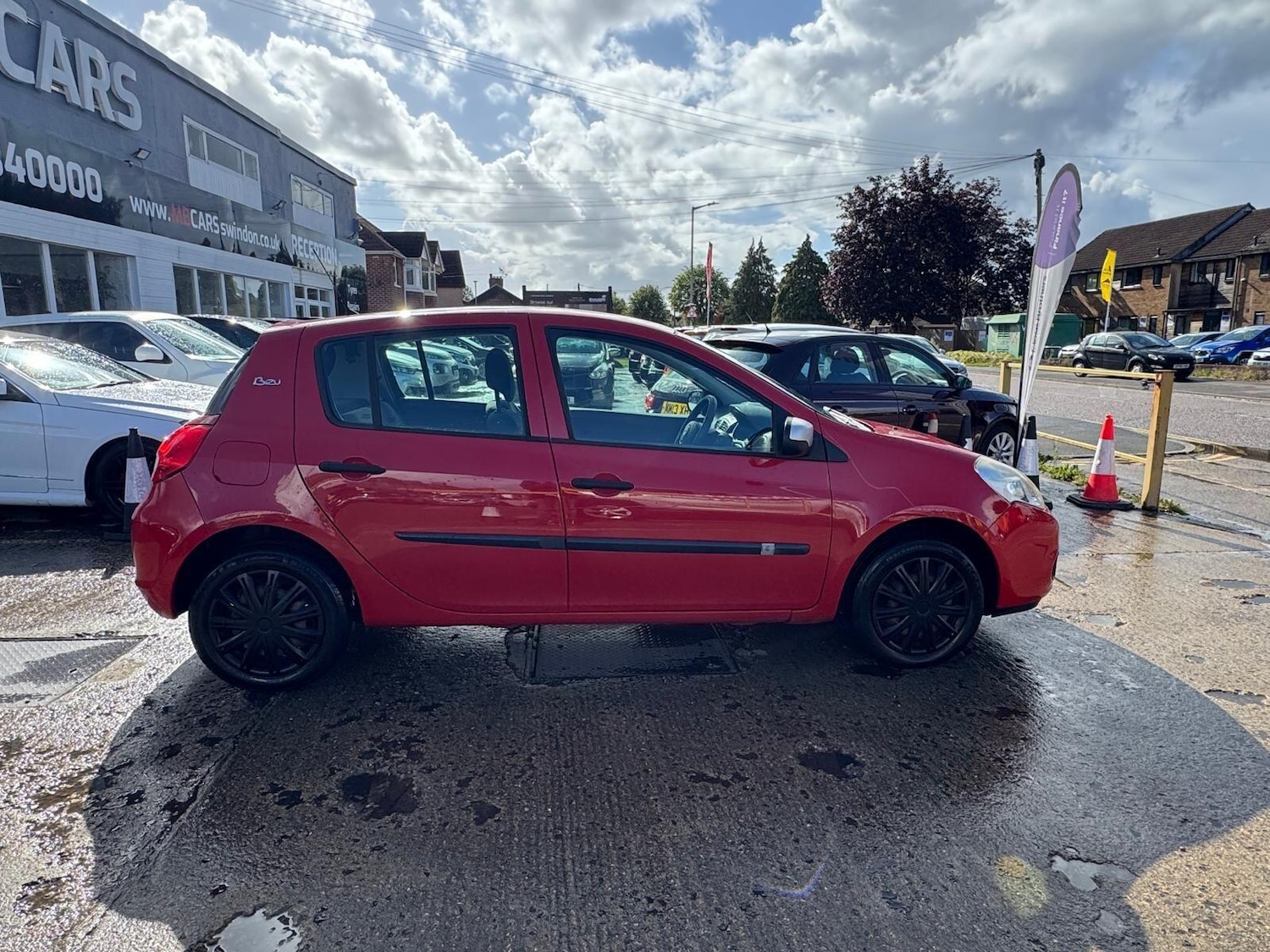 Used Renault Clio 2011 for sale - 76989093: Photo 5
