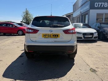 Used Nissan Qashqai 2016 for sale - 78362400: Photo