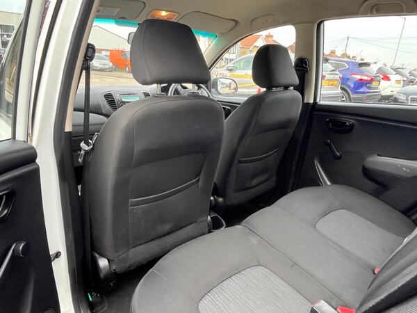 Used Hyundai i10 2012 for sale - 76094876: Photo 17