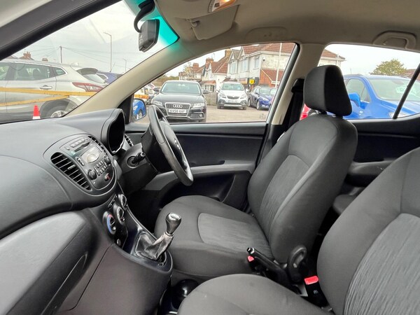 Used Hyundai i10 2012 for sale - 76094876: Photo 26
