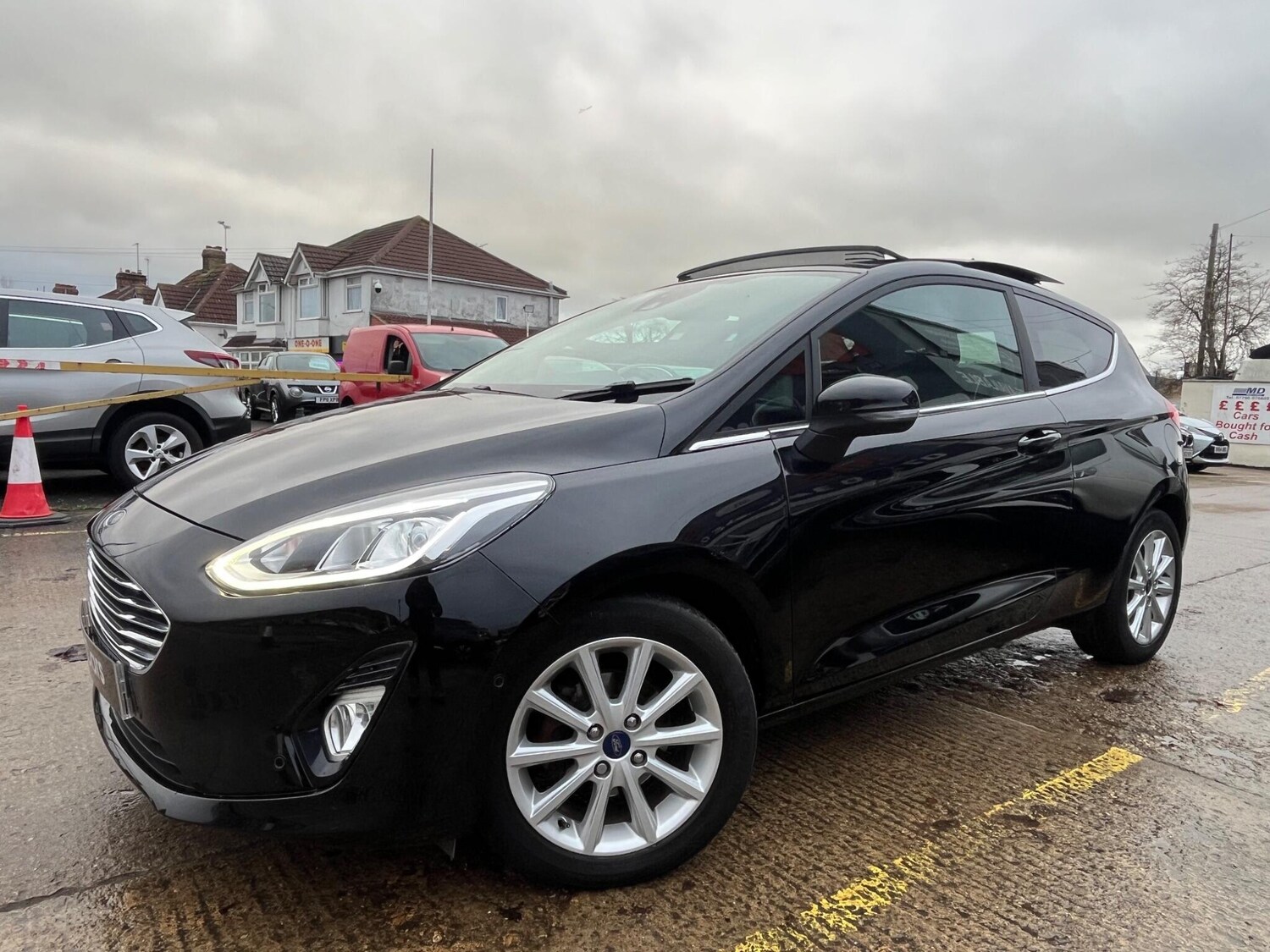 Used Ford Fiesta 2018 for sale - 76701044: Photo 3