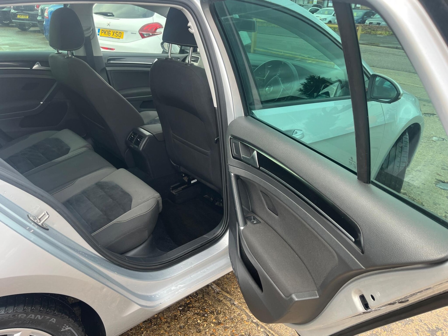 Used Volkswagen Golf 2013 for sale - 77081326: Photo 14