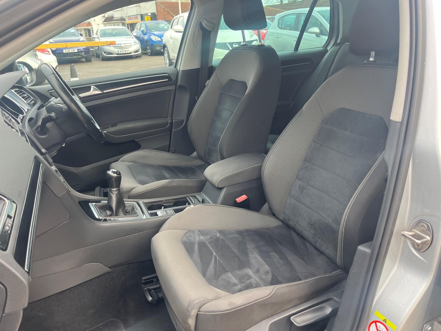 Used Volkswagen Golf 2013 for sale - 77081326: Photo 29