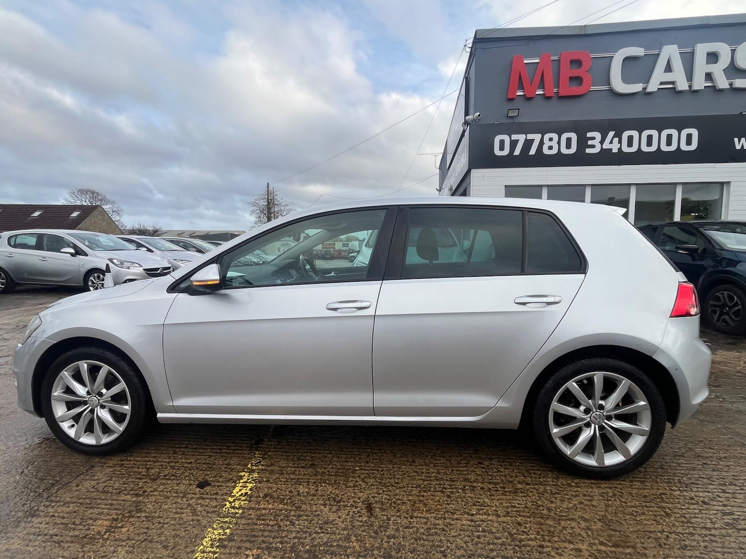 Used Volkswagen Golf 2013 for sale - 77081326: Photo 5