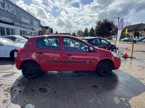 Used Renault Clio 2011 for sale - 76021192: Photo 5