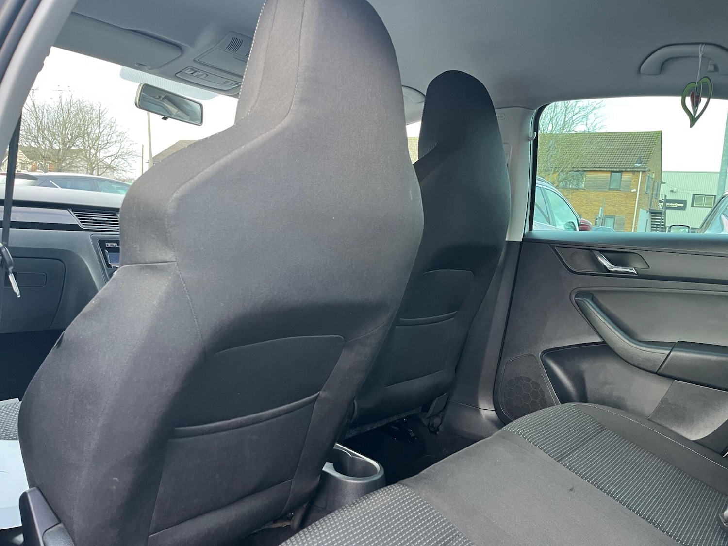 Used Skoda Rapid 2014 for sale - 76752734: Photo 11