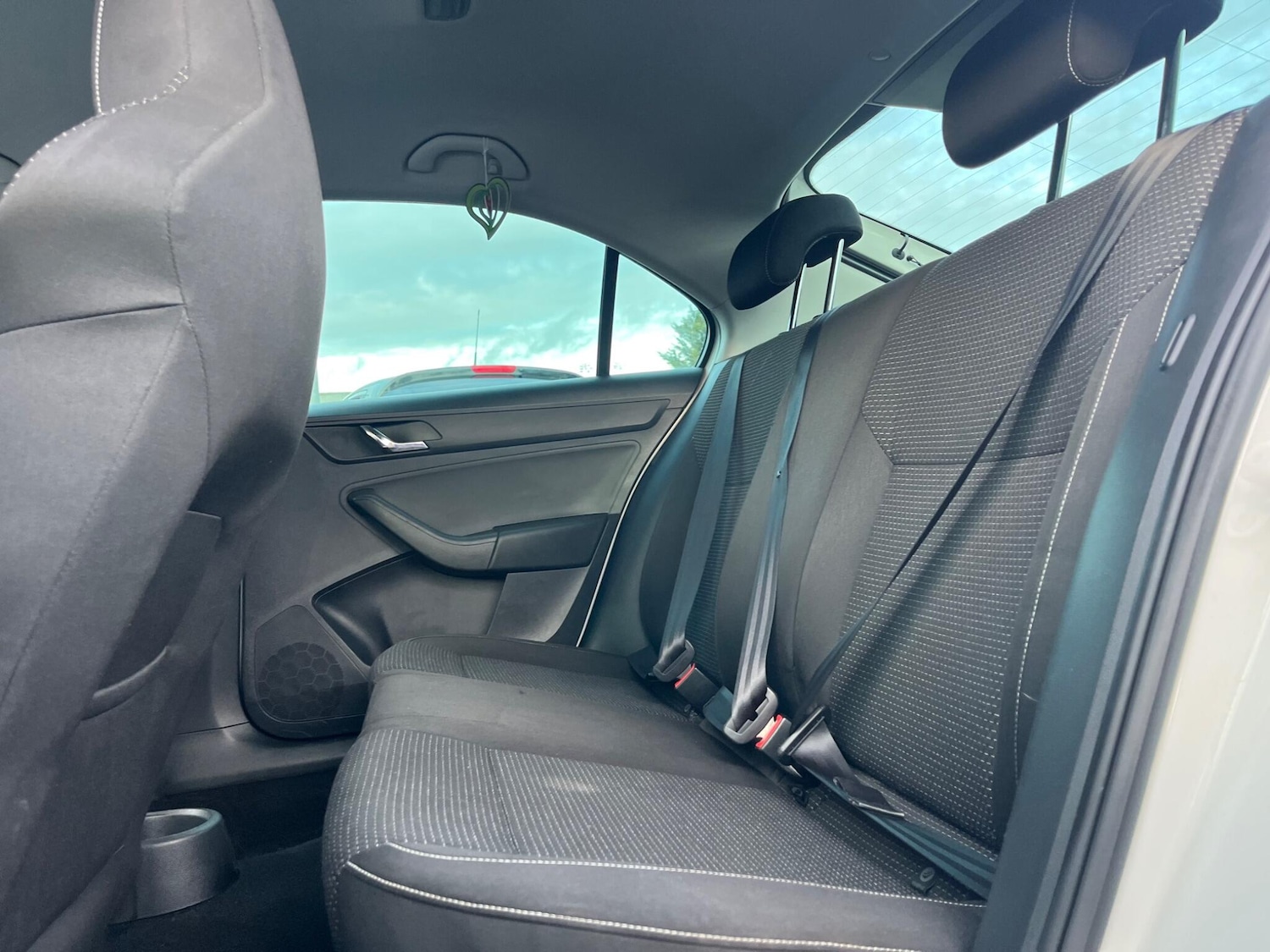 Used Skoda Rapid 2014 for sale - 76752734: Photo 15