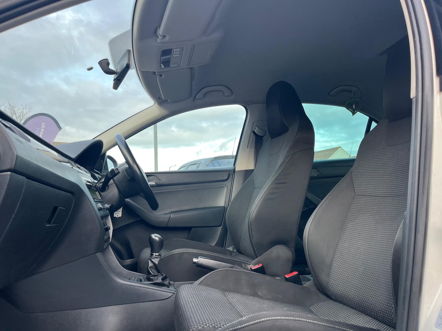 Used Skoda Rapid 2014 for sale - 76752734: Photo 25