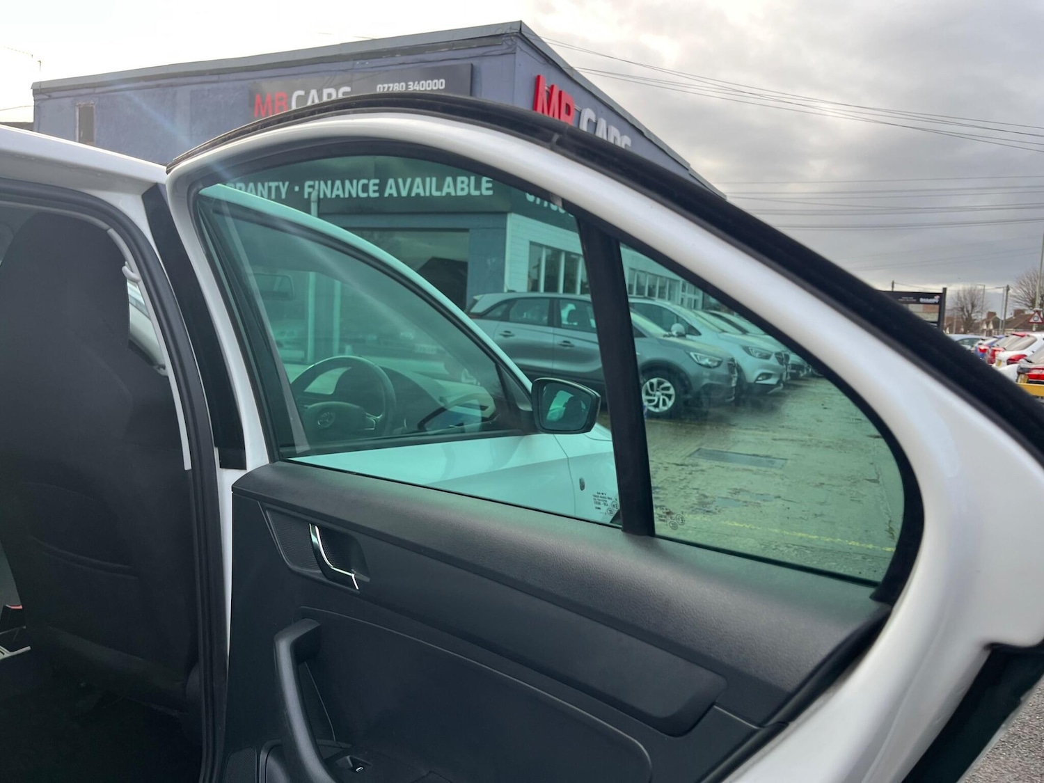 Used Skoda Rapid 2014 for sale - 76752734: Photo 30