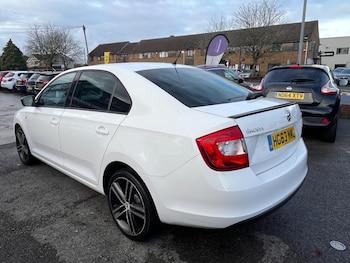 Used Skoda Rapid 2014 for sale - 76752734: Photo