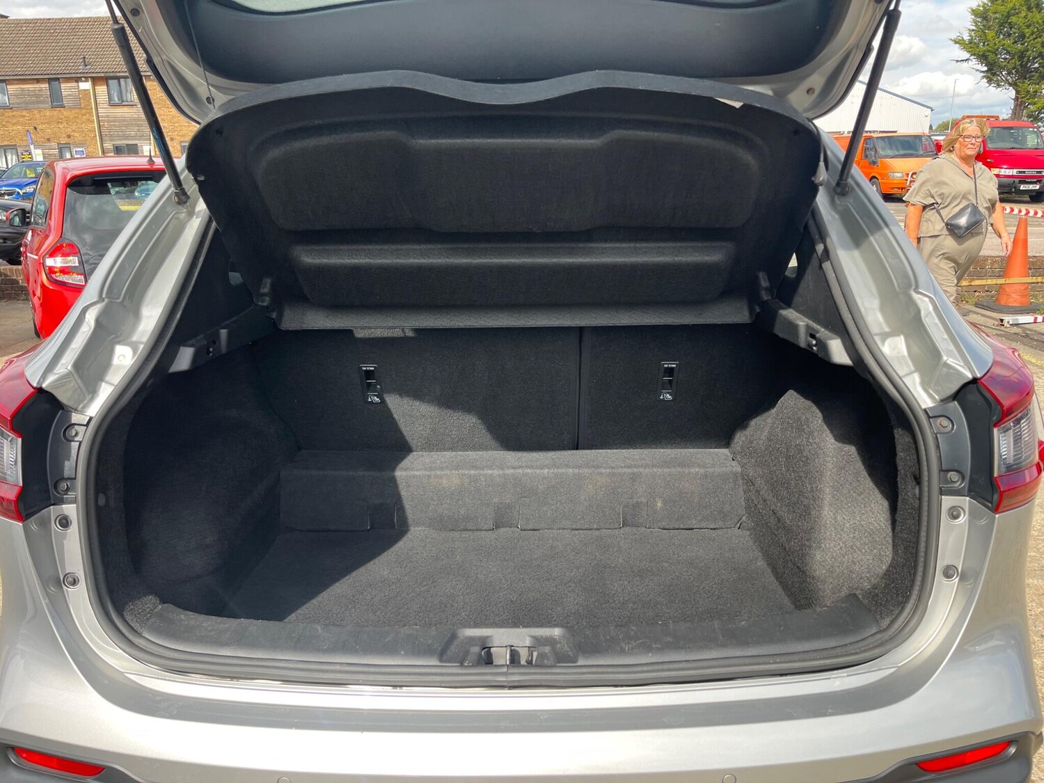 Used Nissan Qashqai 2020 for sale - 75839065: Photo 41