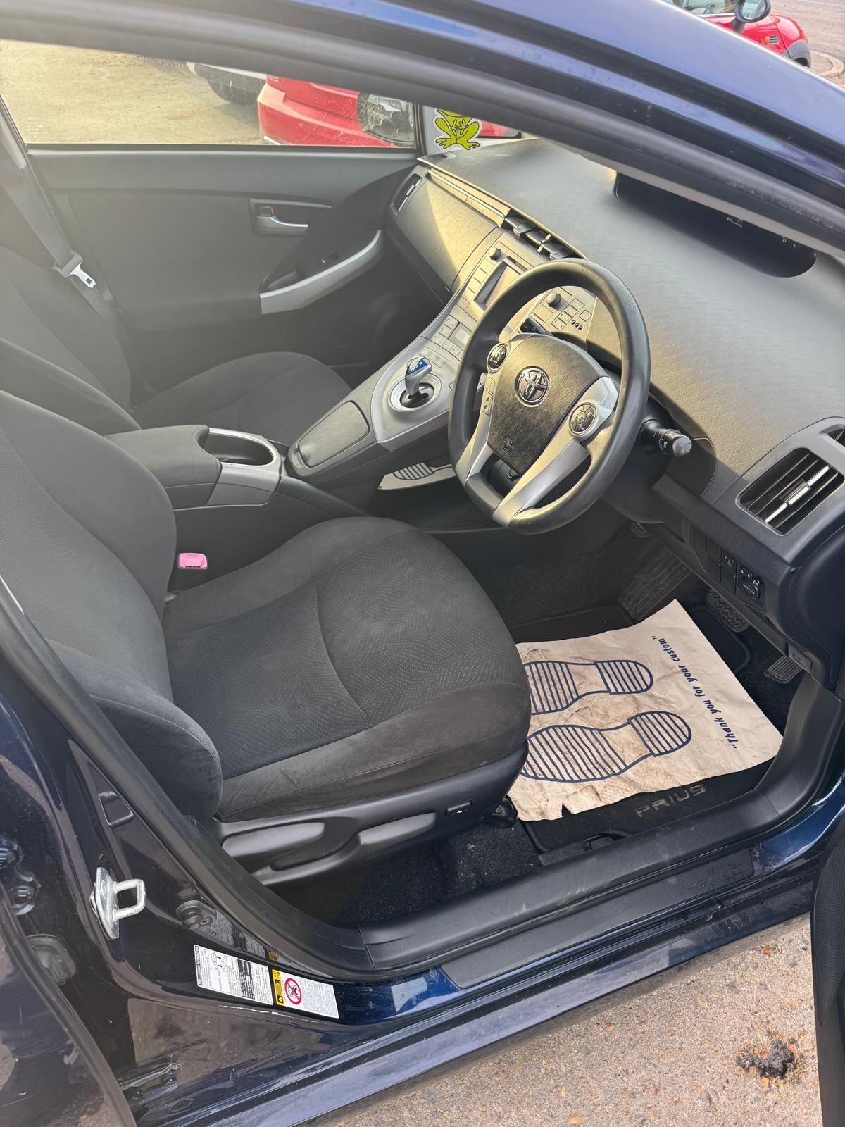 Used Toyota Prius 2013 for sale - 75532878: Photo 10