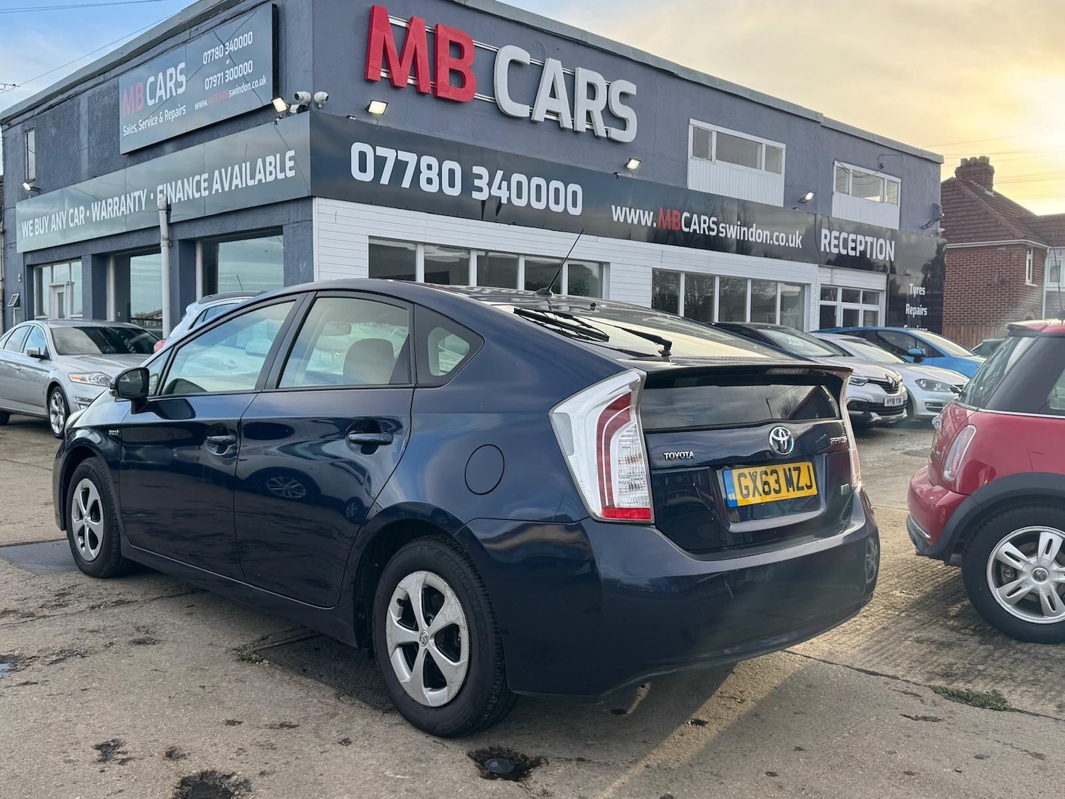 Used Toyota Prius 2013 for sale - 75532878: Photo 2