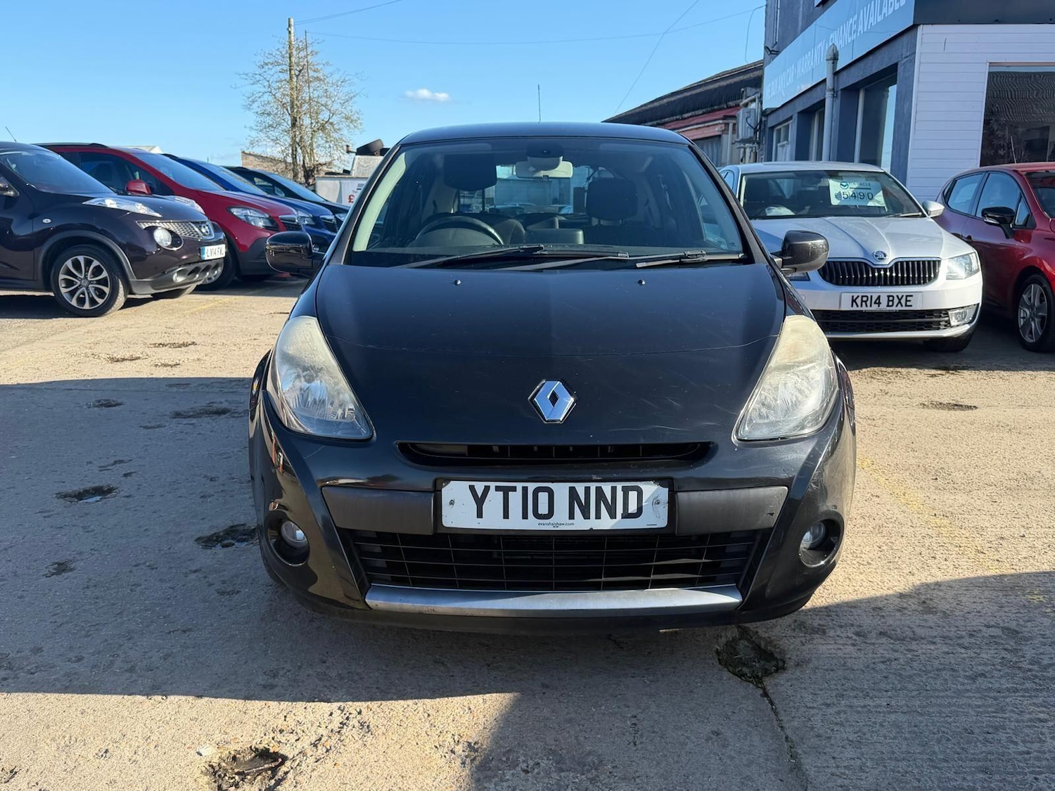 Used Renault Clio 2010 for sale - 77898385: Photo 3
