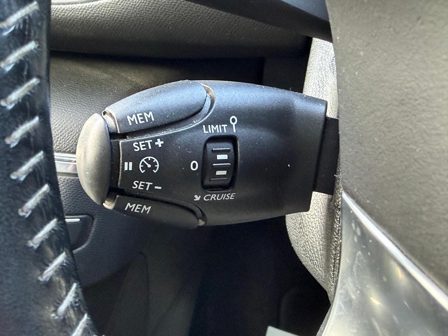 Used Peugeot 308 2017 for sale - 77386668: Photo 13