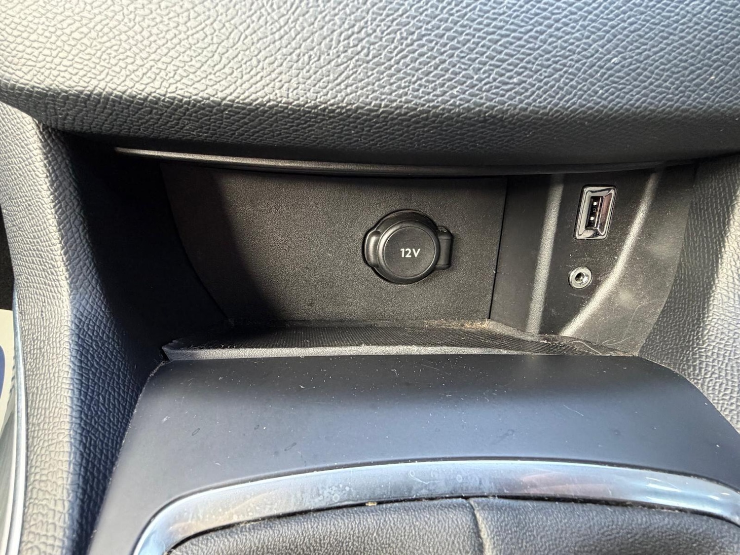 Used Peugeot 308 2017 for sale - 77386668: Photo 14