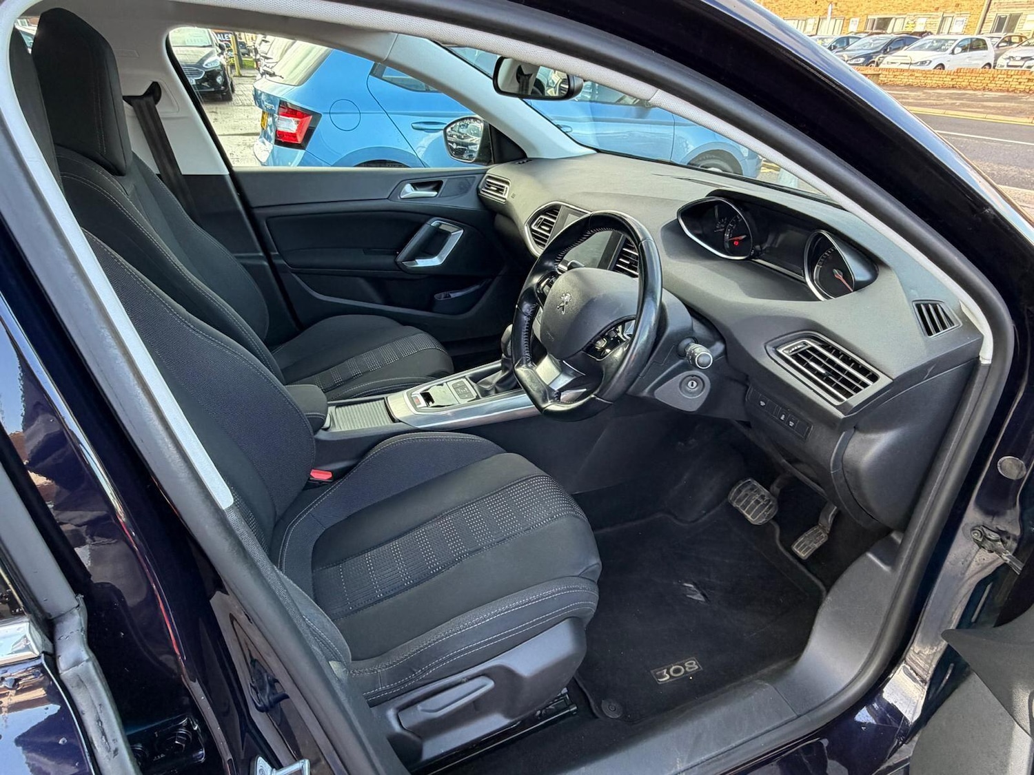 Used Peugeot 308 2017 for sale - 77386668: Photo 17