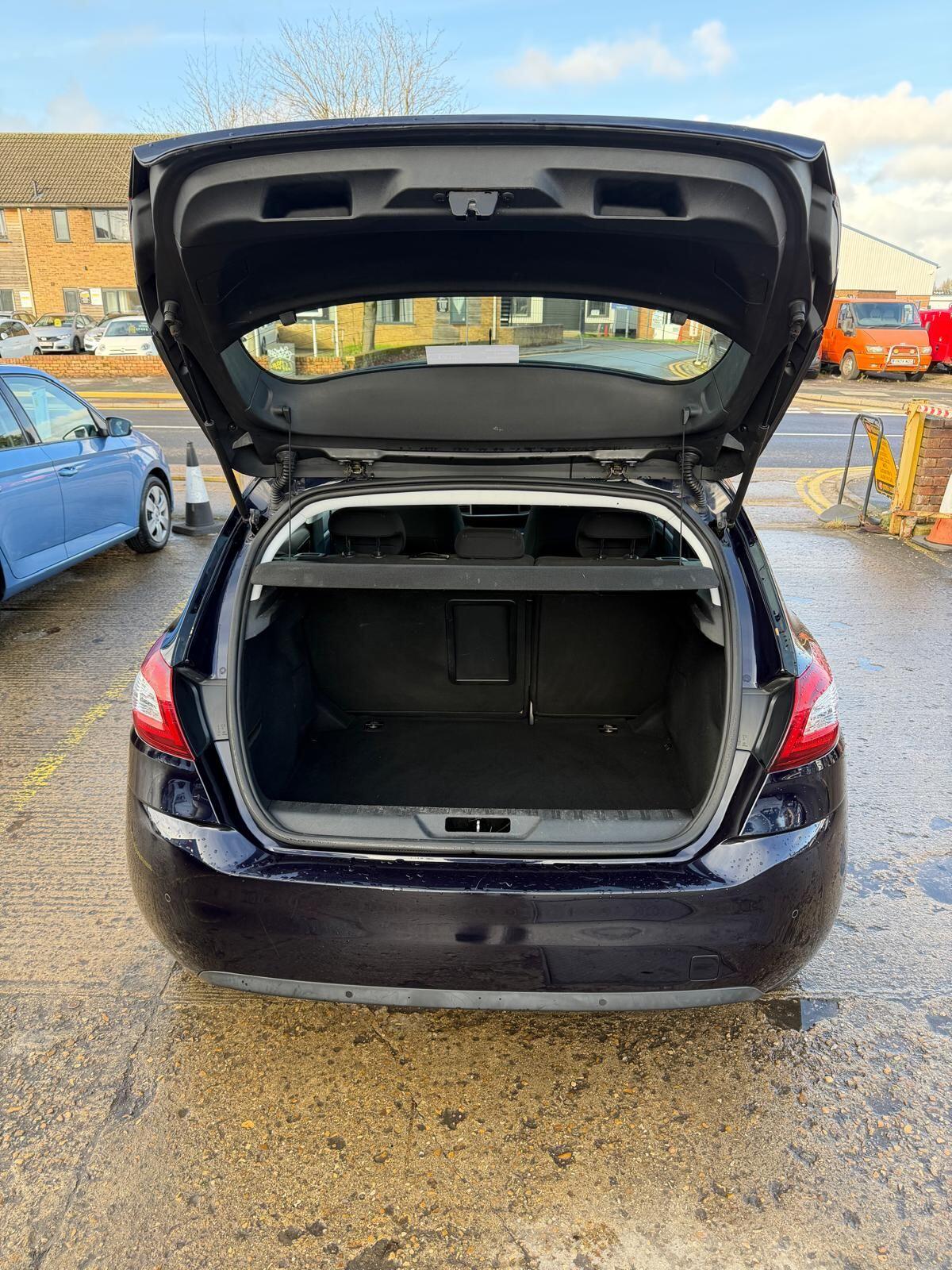 Used Peugeot 308 2017 for sale - 77386668: Photo 21