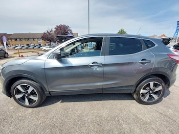 Used Nissan Qashqai 2016 for sale - 75532110: Photo