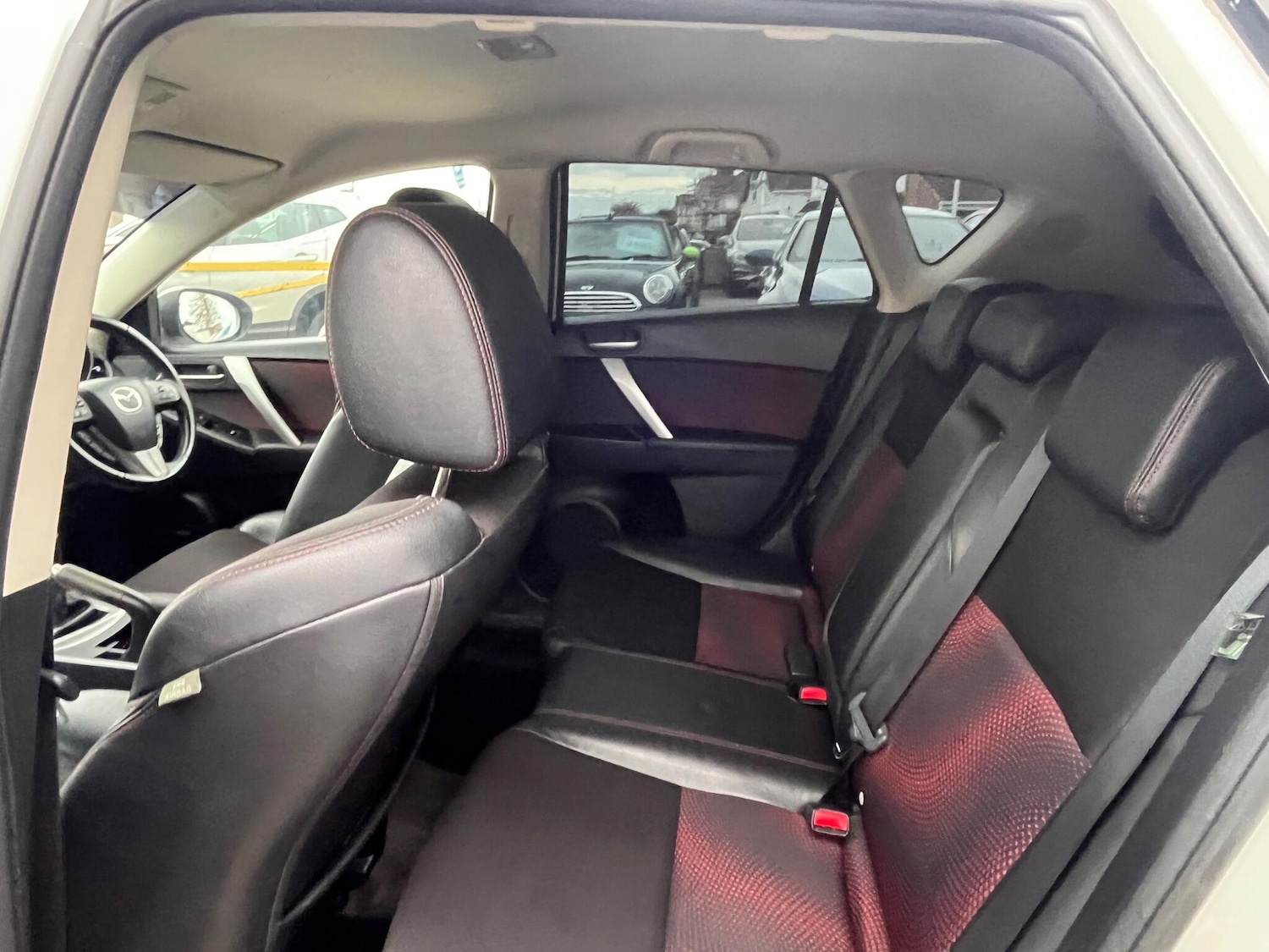 Used Mazda Mazda3 2010 for sale - 76388039: Photo 15