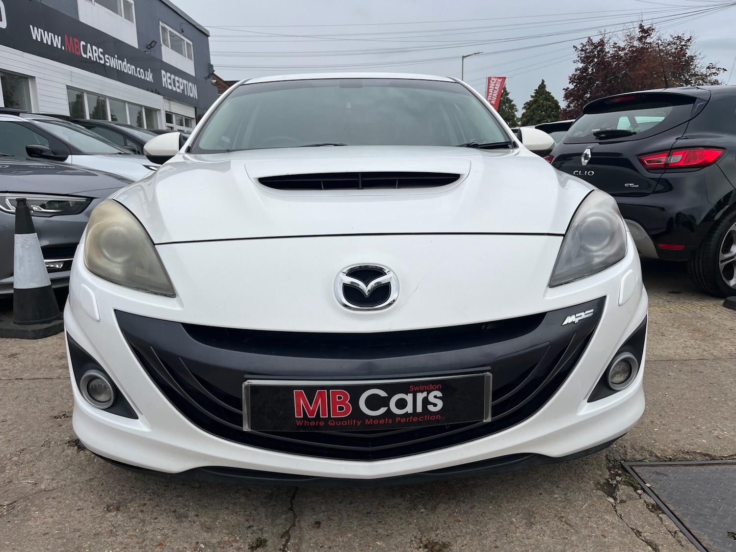 Used Mazda Mazda3 2010 for sale - 76388039: Photo 2