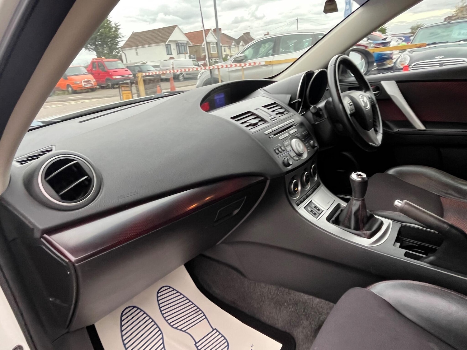 Used Mazda Mazda3 2010 for sale - 76388039: Photo 9