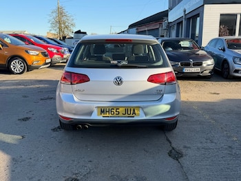 Used Volkswagen Golf 2016 for sale - 77925081: Photo