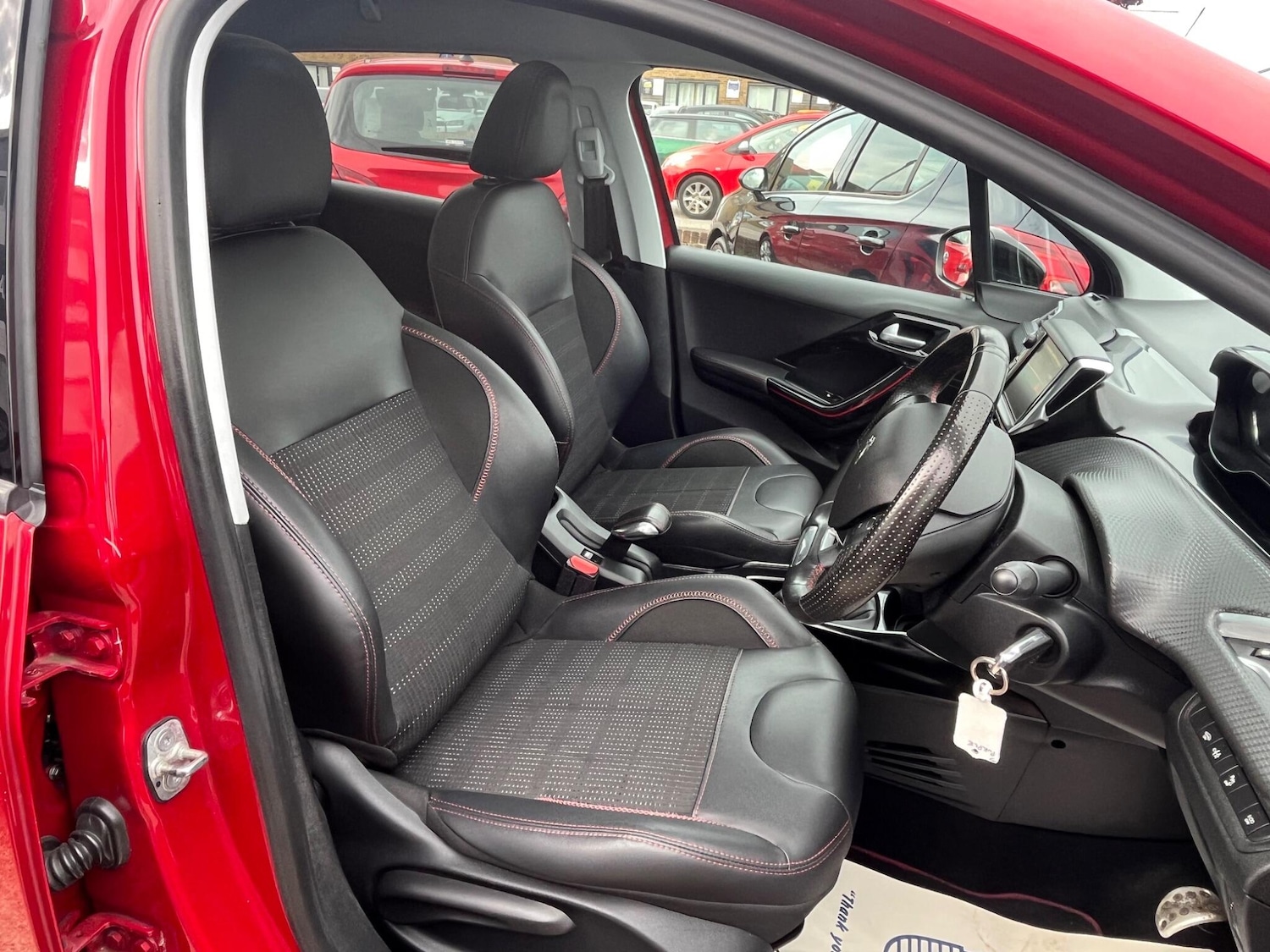 Used Peugeot 2008 2018 for sale - 76166343: Photo 16