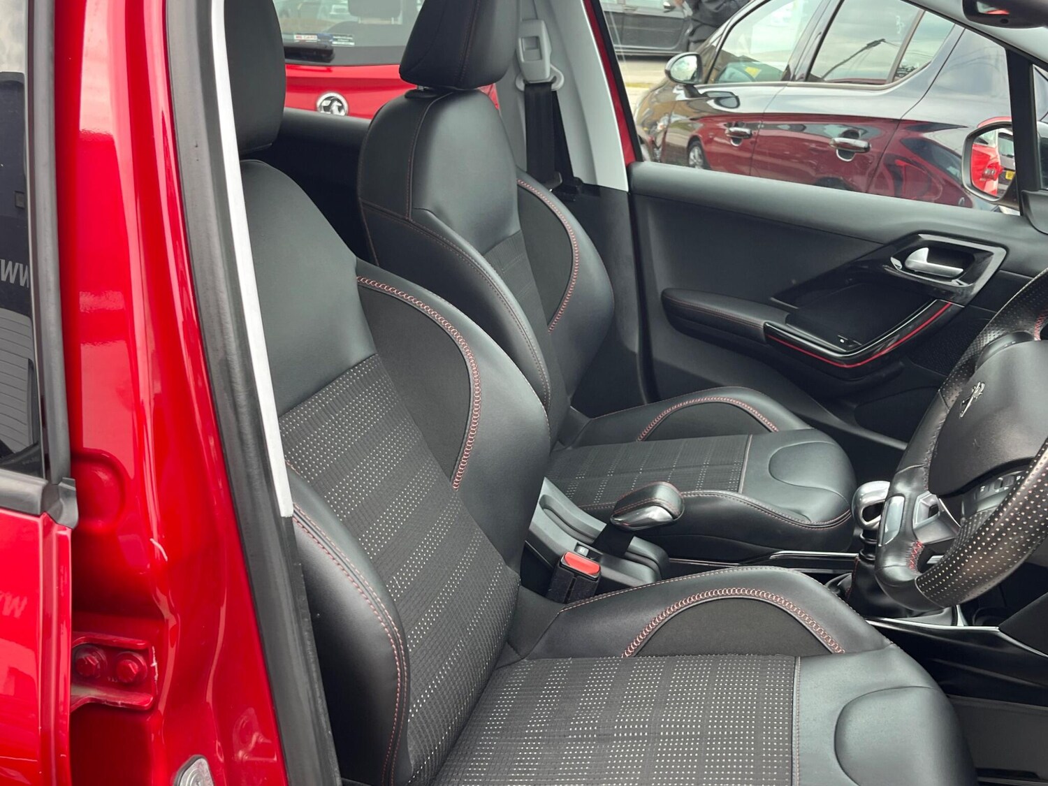 Used Peugeot 2008 2018 for sale - 76166343: Photo 19