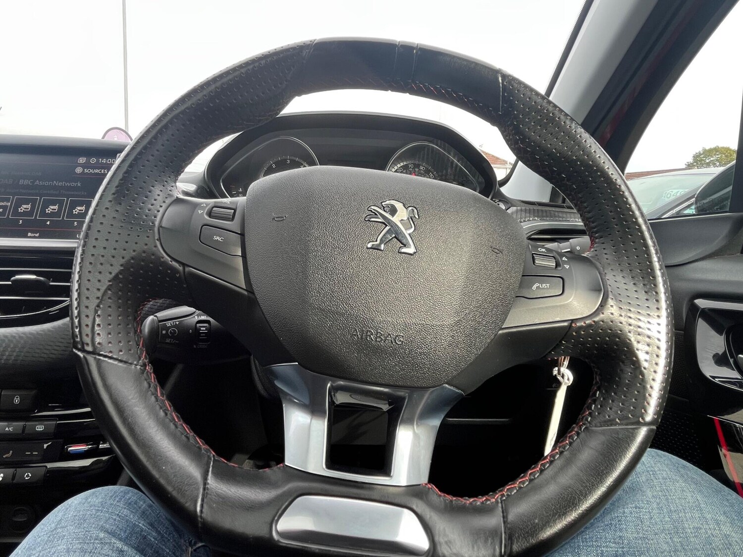 Used Peugeot 2008 2018 for sale - 76166343: Photo 35