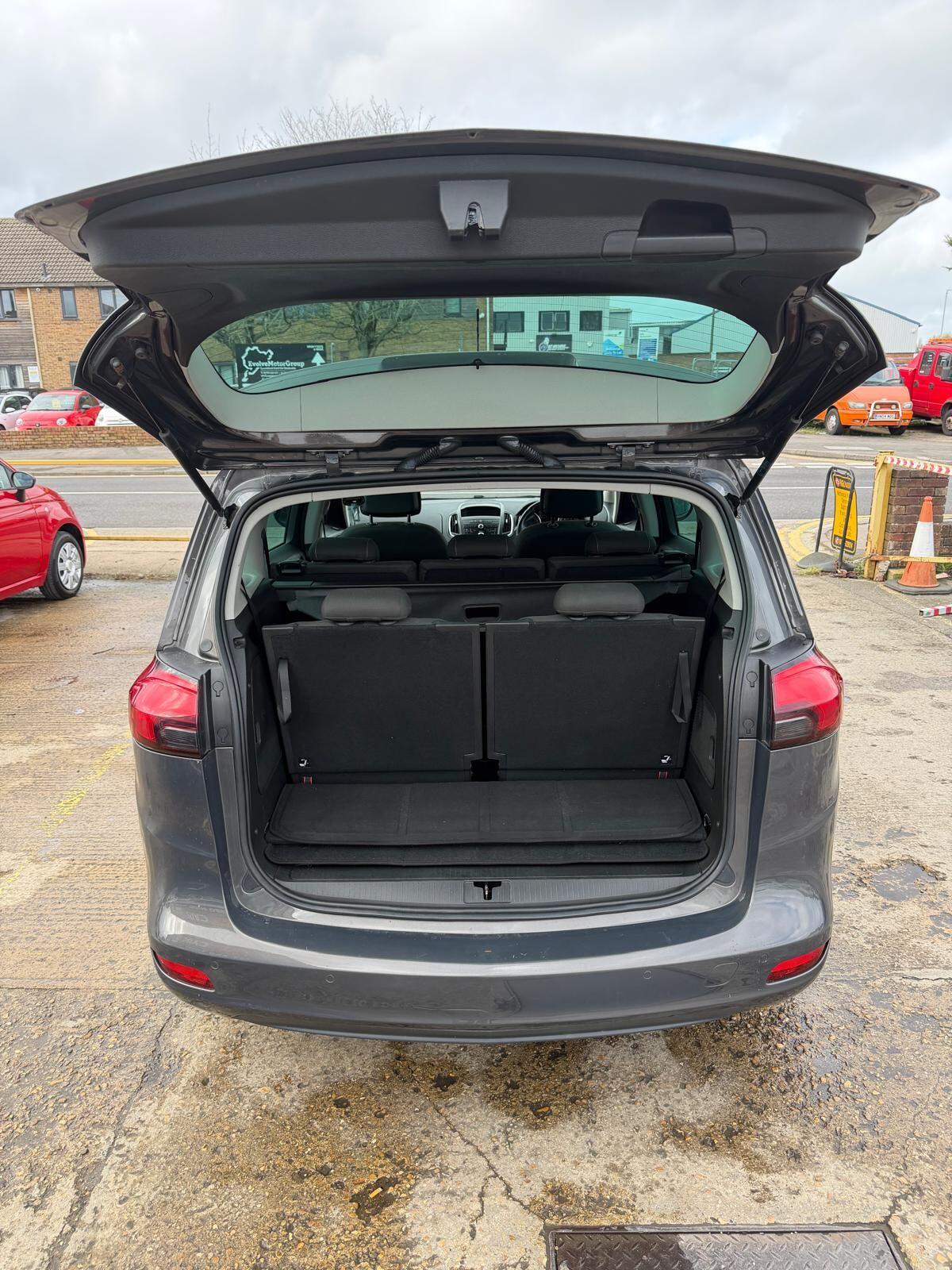 Used Vauxhall Zafira Tourer 2015 for sale - 77306340: Photo 16