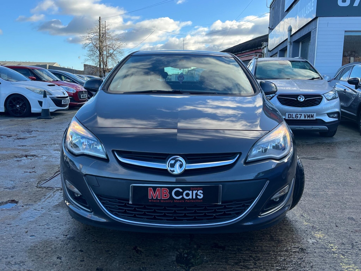 Used Vauxhall Astra 2014 for sale - 76702102: Photo 2
