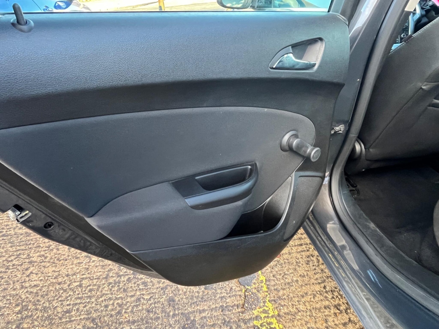 Used Vauxhall Astra 2014 for sale - 76702102: Photo 20