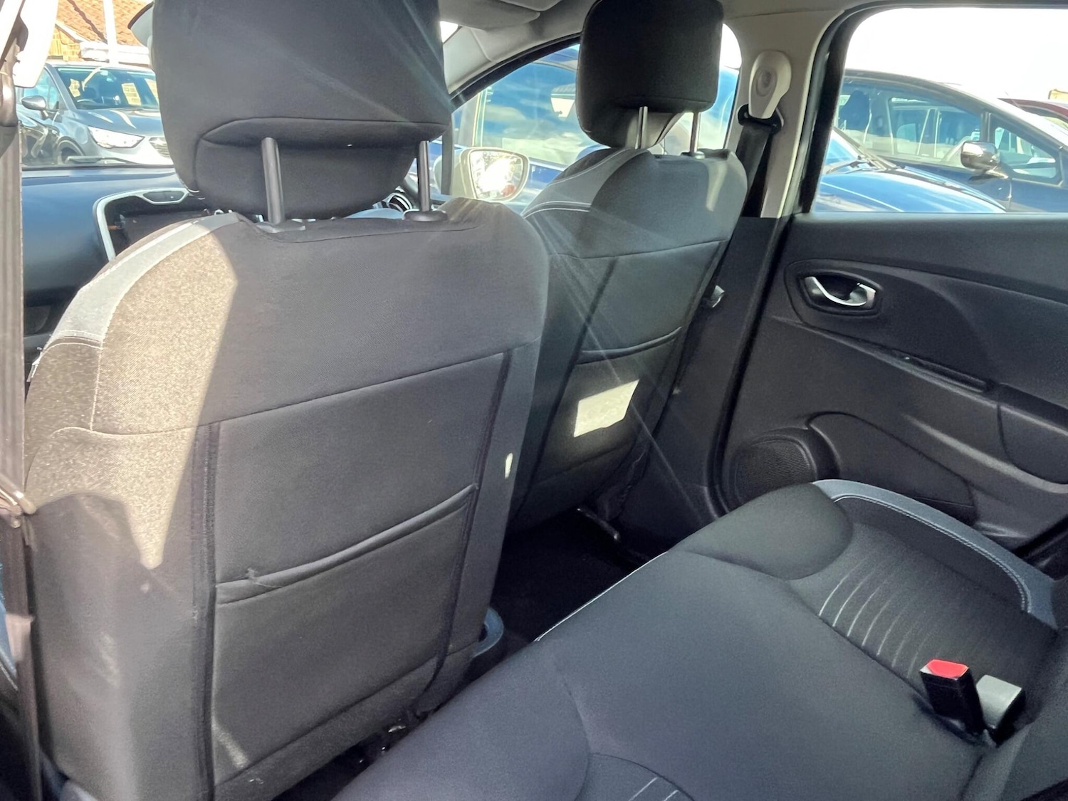 Used Renault Clio 2016 for sale - 77049793: Photo 16