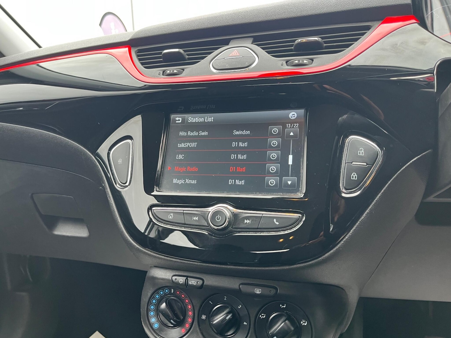 Used Vauxhall Corsa 2017 for sale - 76296034: Photo 18