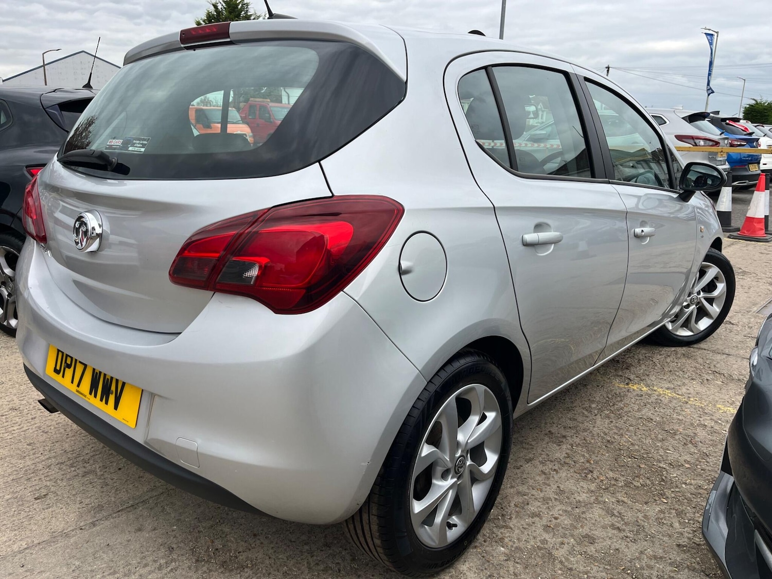 Used Vauxhall Corsa 2017 for sale - 76296034: Photo 8